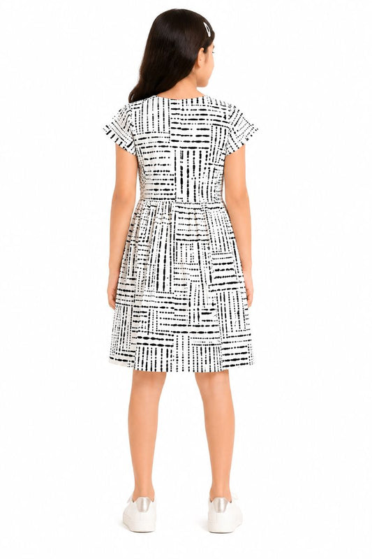CHILINS Girls White & Black Printed Fit & Flare Dress
