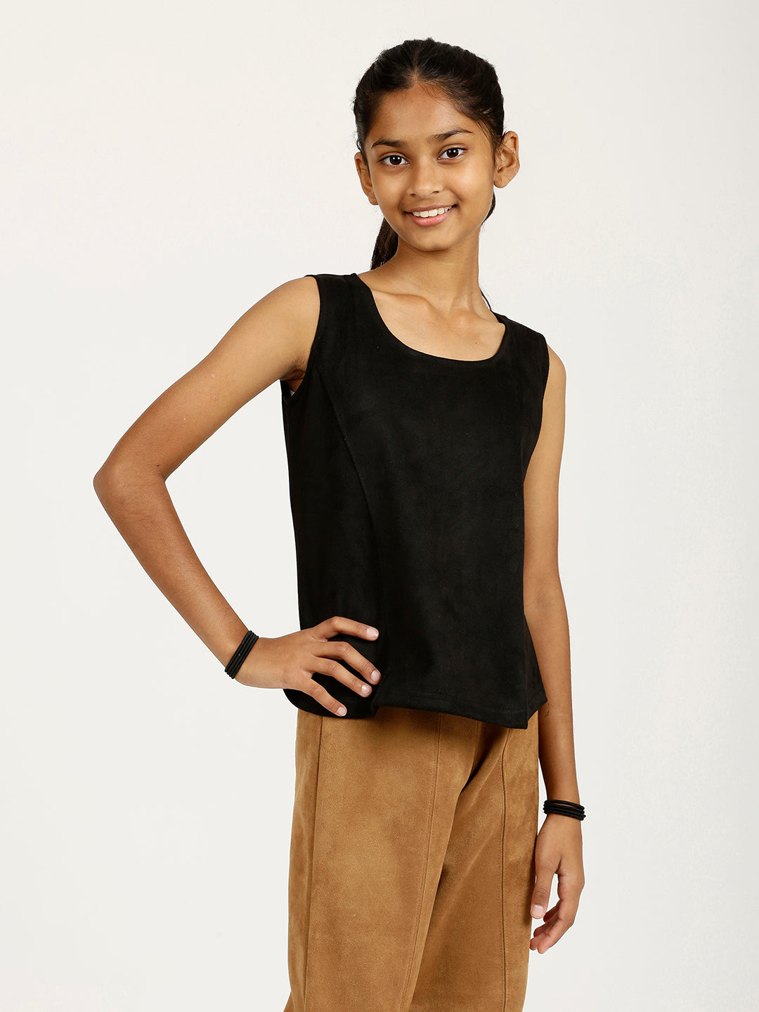 CHILINS Girls Black Fancy Balloon Top Stylish Kidswear