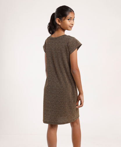 Girls’ Brown Printed V-Neck Casual Dress – Soft & Comfortable Short Sleeve A-Line Dress for Everyday Wear