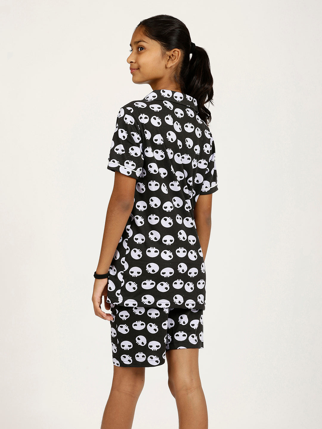 CHILINS Girls Pure Cotton Shirt & Shorts Night Dress Aliens Print– Comfortable Sleepwear Set
