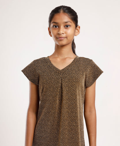 Girls’ Brown Printed V-Neck Casual Dress – Soft & Comfortable Short Sleeve A-Line Dress for Everyday Wear