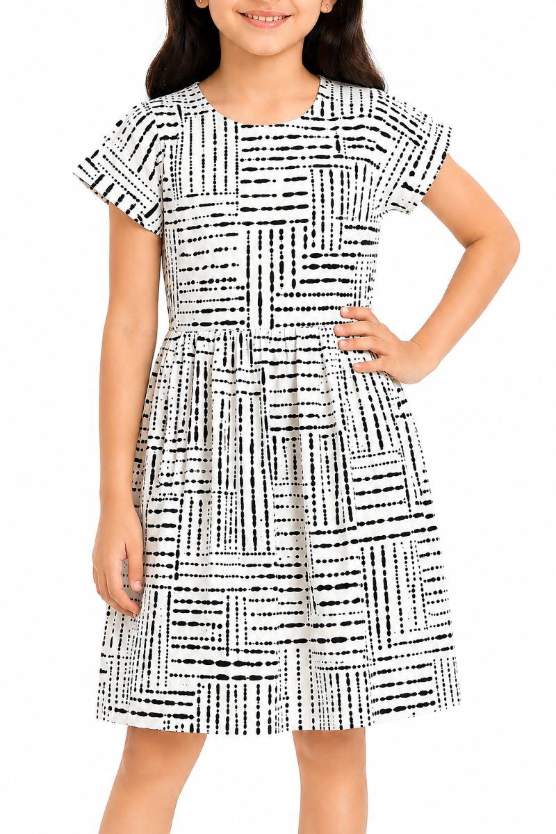 CHILINS Girls White & Black Printed Fit & Flare Dress